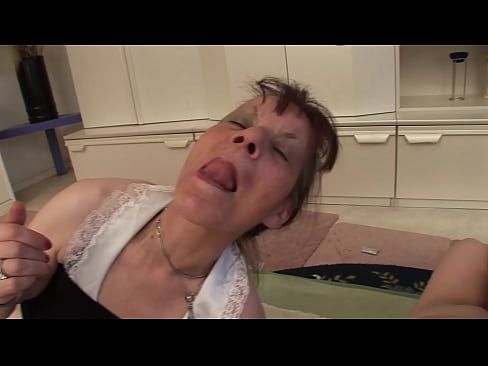 ❤️ Twee oumas en een oupa het 'n drietal Gehaltepornografie op af.sexuria-net.ru